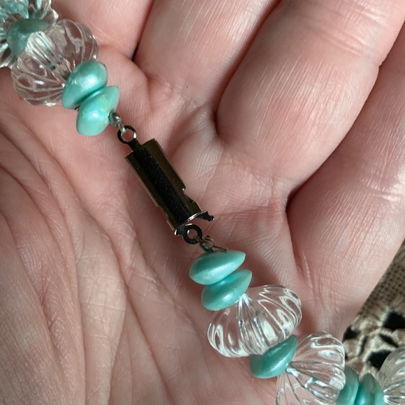 3/10$ Vintage necklace chocker - Picture 3 of 4